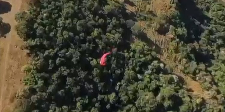 Vídeo mostra momento da queda de piloto de parapente que morreu no interior de SP